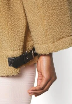 ARKET Fleece Jacket - Beige -Arket 021efe14e01f4352850e7dc95dde8720