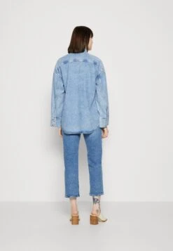 ARKET Button-Down Blouse - Blue Dusty Light 8 ARKET Button-Down Blouse - Blue Dusty Light -Arket 03f858749859477ca4610900822f1220