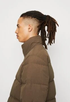 ARKET Down Jacket - Green/Brown 9 ARKET Down Jacket - Green/Brown -Arket 0a492172591e4f168155d6d02419aded