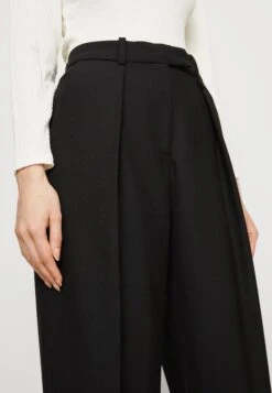 ARKET Trousers - Black 11 ARKET Trousers - Black -Arket 0bd5001705804c3e9e7ad6e8d1495e90