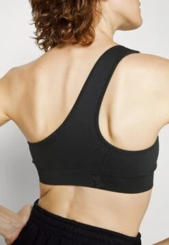 ARKET Light Support Sports Bra - Black 9 ARKET Light Support Sports Bra - Black -Arket 135cddca11b843c19014d230accc7705