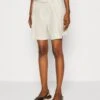 ARKET Shorts - Beige