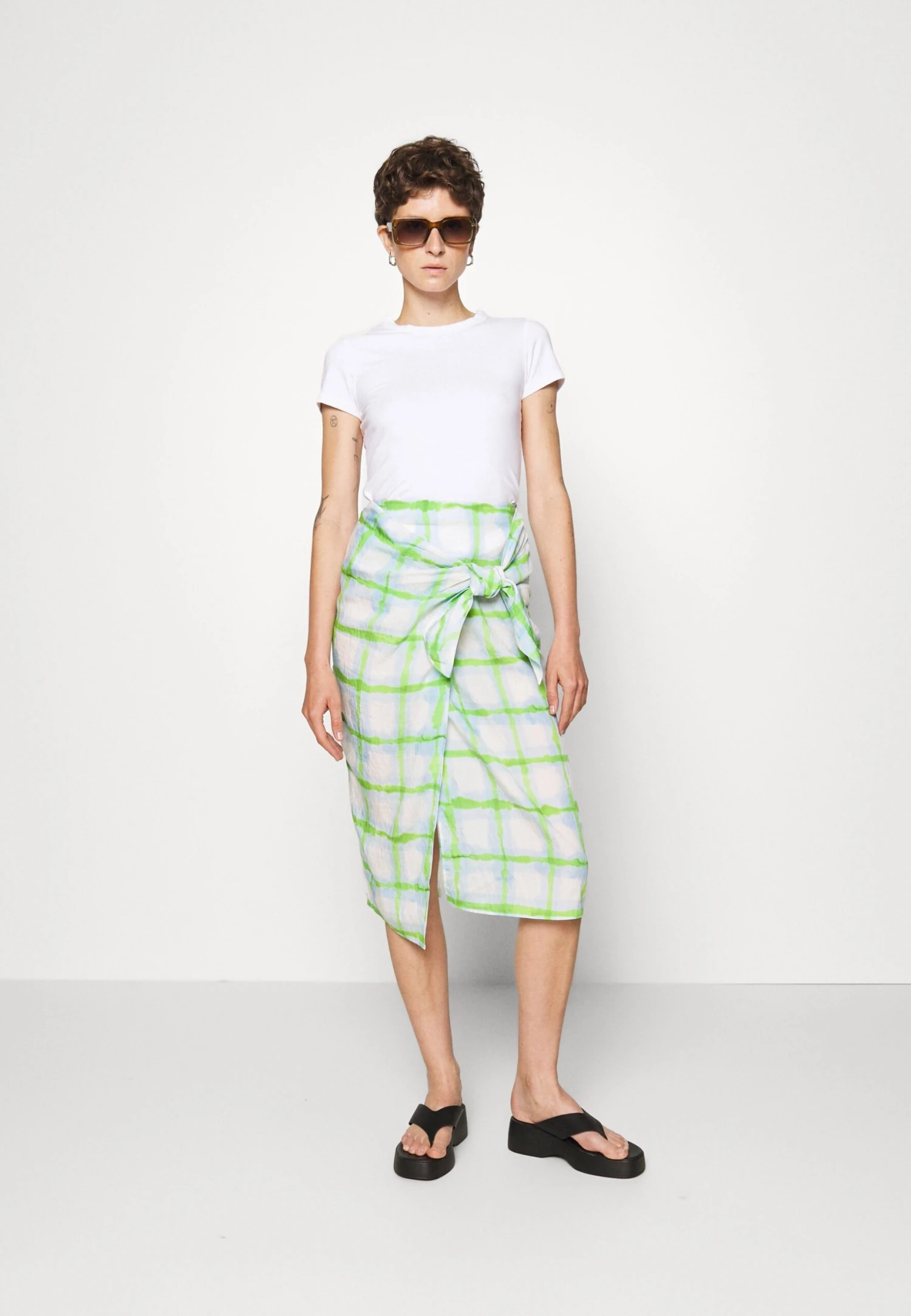 ARKET Pencil Skirt - Off White 2 ARKET Pencil Skirt - Off White - Image 2