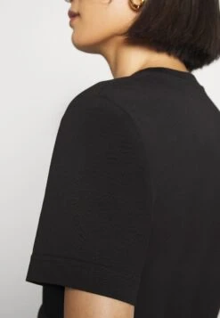 ARKET Basic T-Shirt - Black Dark -Arket 21f1beaa074f4bd28fc867e71f0422e2