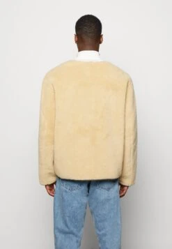 ARKET Winter Jacket - Off-White -Arket 379b893147424ff7b360b7daaa1fe356