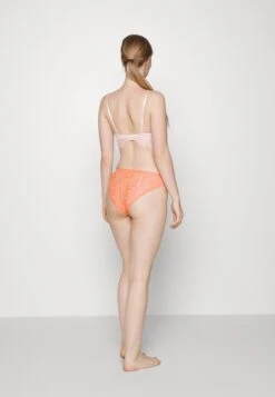 ARKET Briefs - Coral 7 ARKET Briefs - Coral -Arket 3c37af6e669c41709f02905acf049222