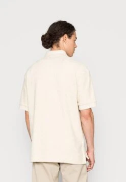 ARKET Polo Shirt - Beige 7 ARKET Polo Shirt - Beige -Arket 460ca47d64964466be58a77c155851b7