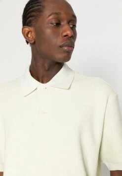 ARKET Polo Shirt - Light Green -Arket 485a75b790ec4b6fa5f06c373b4aee28