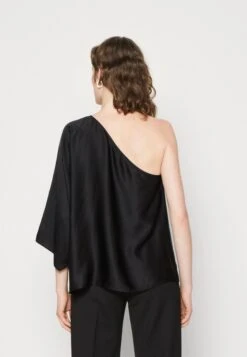 ARKET Hop Assymtric - Blouse - Black -Arket 548fb1fd05b442fe98ecdd91c7e0cd73