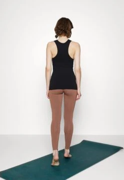 ARKET Top - Black 9 ARKET Top - Black -Arket 5716bb385999454aa9b53e21805c4040