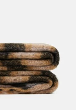 ARKET Scarf - Pink -Arket 65ba05057df34cf885b1c3e2fff8a05a