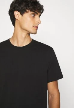 ARKET Basic T-Shirt - Black Dark 11 ARKET Basic T-Shirt - Black Dark -Arket 69174356652249f687008e22a0f1a1f6