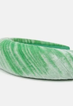 ARKET Hair Styling Accessory - Green 5 ARKET Hair Styling Accessory - Green -Arket 6a28c6adc045462d825cd56f122c3195