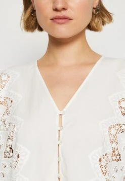 ARKET Blouse - White 11 ARKET Blouse - White -Arket 6bd42ab1ca244bd39edc36be2bfd9547