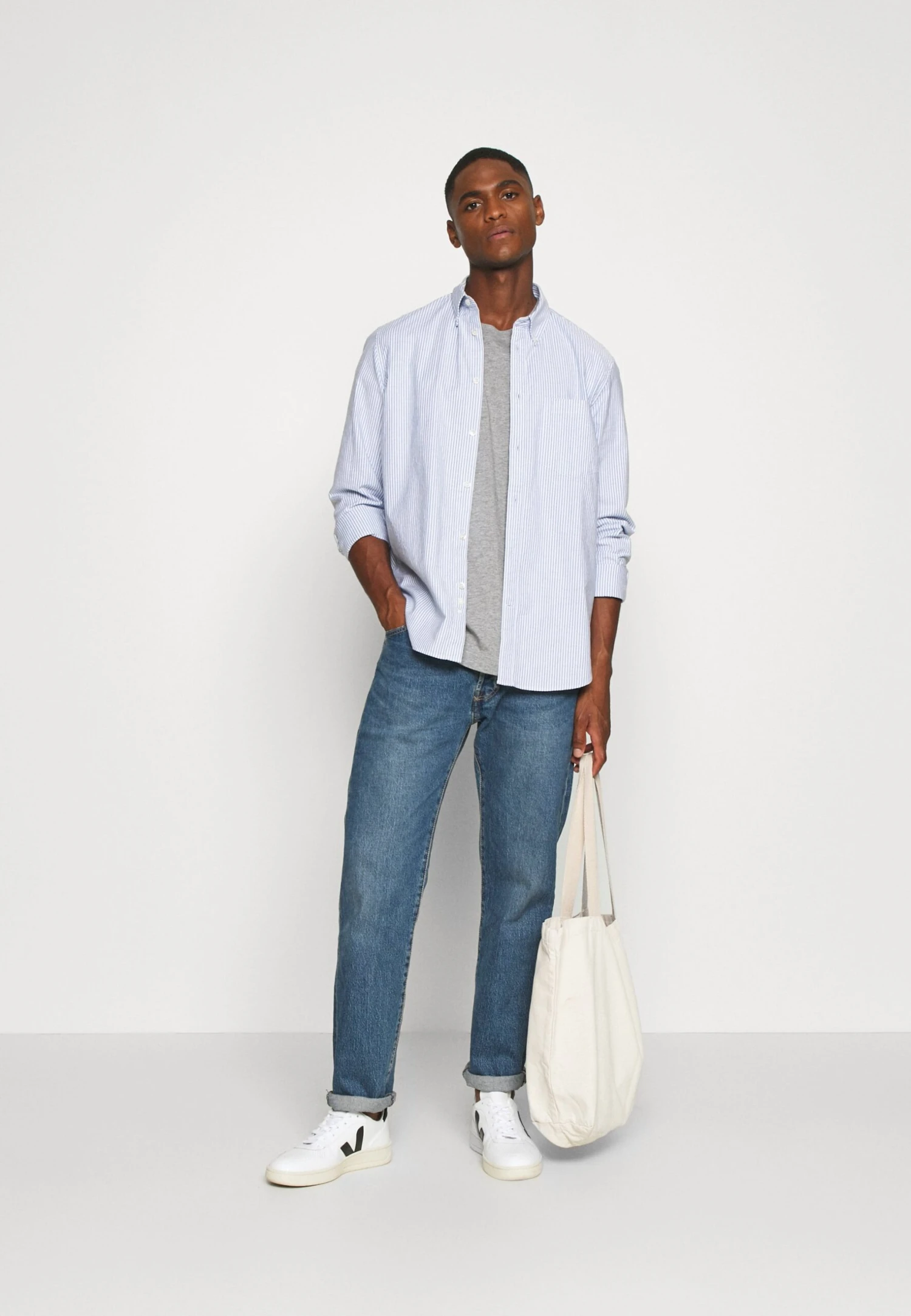 ARKET Malte - Print T-Shirt - Grey Medium Dusty 2 ARKET Malte - Print T-Shirt - Grey Medium Dusty - Image 2