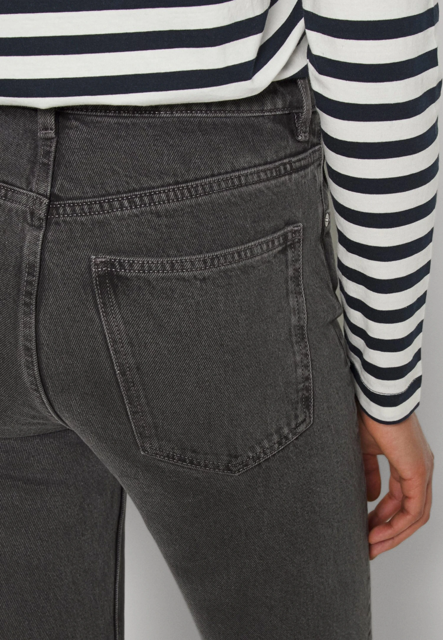 ARKET Straight Leg Jeans - Vintage Black 8 ARKET Straight Leg Jeans - Vintage Black - Image 8