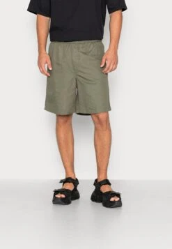 ARKET Shorts - Khaki Green