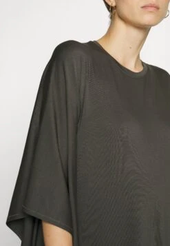 ARKET Jersey Dress - Off Black 9 ARKET Jersey Dress - Off Black -Arket 7c129a38d5c14a12972d4ab5ba60444f