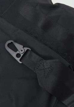 ARKET Unisex - Weekend Bag - Black 11 ARKET Unisex - Weekend Bag - Black -Arket 7c3803ca61f34199b0ef0ec1e452ff62