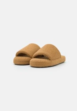 ARKET Slippers - Beige -Arket 7ecb7240b05e4bcd840849fd9bb28ed2