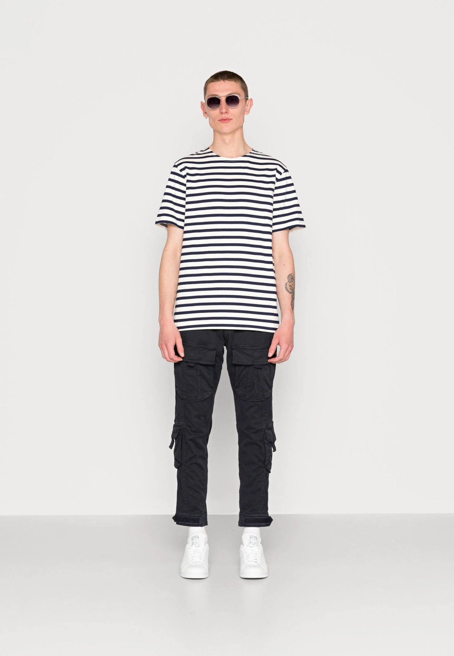 ARKET Print T-Shirt - Blue 2 ARKET Print T-Shirt - Blue - Image 2