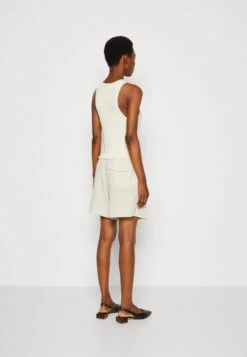 ARKET Shorts - Beige -Arket 836fcbbea0004e519444e09e248d5005