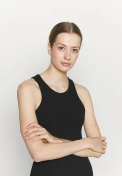 ARKET Top - Black -Arket 8996659822dd44eda611ecd08f1d402f