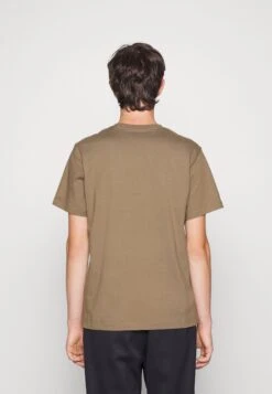 ARKET Basic T-Shirt - Khaki 8 ARKET Basic T-Shirt - Khaki -Arket 8f72bca185304d2ea55a9a7ee77f5563