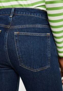 ARKET Flared Jeans - Blue 11 ARKET Flared Jeans - Blue -Arket 902a9a61481e4667a4855991786038a9