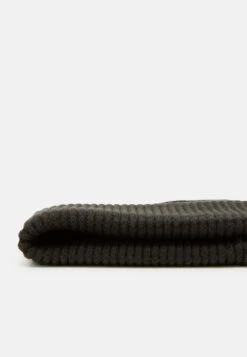 ARKET Unisex - Beanie - Khaki 7 ARKET Unisex - Beanie - Khaki -Arket 971cd476c08e4703bd22c3068624cd58