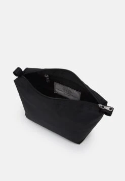 ARKET Doppkit Narke Unisex - Wash Bag - Black -Arket 981cc5be46f047f0a1f96aad6387f3ec