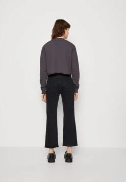 ARKET Flared Jeans - Flared Jeans -Arket 9c26697b9b30444ab28d414f56635f59