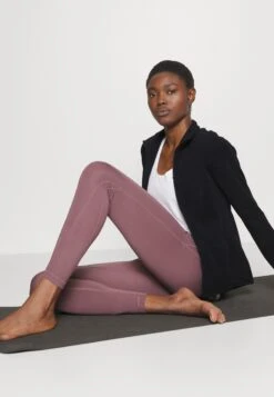 ARKET Fleece Jacket - Black 10 ARKET Fleece Jacket - Black -Arket 9cb2c5dd9634481587f9101c0852530f