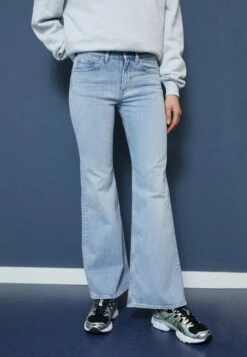 ARKET Bootcut Jeans - Bootcut Jeans -Arket a0d506b85e814ba28610287a5a61924f