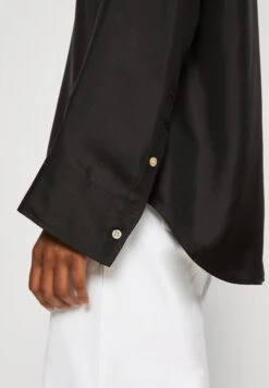 ARKET Button-Down Blouse - Button-Down Blouse 11 ARKET Button-Down Blouse - Button-Down Blouse -Arket a9e04d2fe705421f8a28753a7d397392