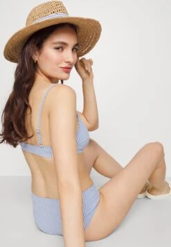 ARKET Bikini Top - Blue/White 10 ARKET Bikini Top - Blue/White -Arket b30199e92b5d497da14f6a3b1aa02126