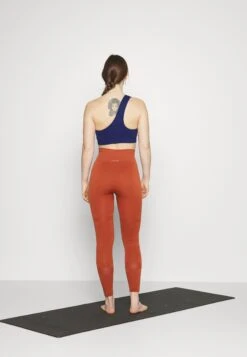 ARKET Light Support Sports Bra - Blue -Arket b91bd1bc74ff4eb1ae33f24ab037ed69