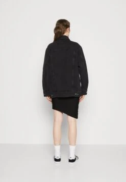 ARKET Short Coat - Black -Arket bb5b9b19d7304ec5911b57e9b57d8f95