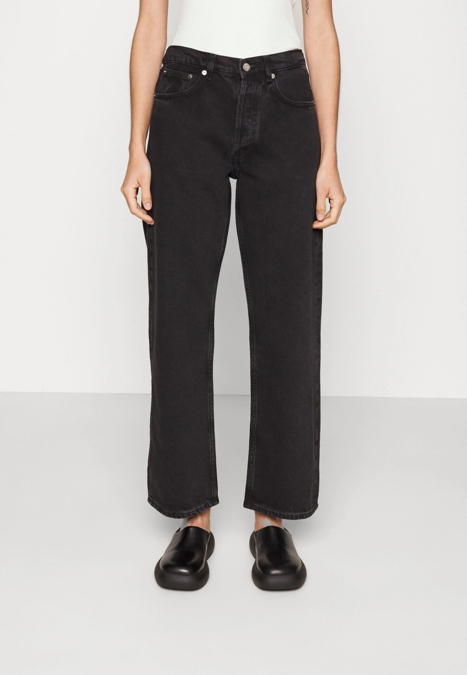 ARKET Relaxed Fit Jeans - Relaxed Fit Jeans 1 ARKET Relaxed Fit Jeans - Relaxed Fit Jeans