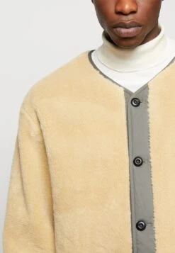 ARKET Winter Jacket - Off-White -Arket bf4e3ad723a444fa88f930c85beaafee