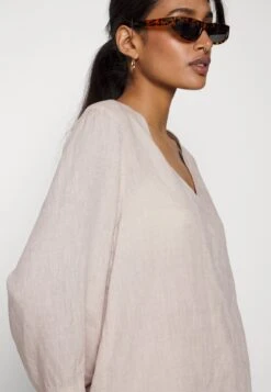 ARKET Pyjama Top - Beige 9 ARKET Pyjama Top - Beige -Arket c441f8577593446e8b5ba72ae2300abd