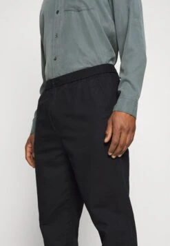 ARKET Trousers - Black 12 ARKET Trousers - Black -Arket ca85c6564c1b495cb0780c230eb3144b