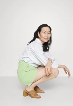 ARKET Shorts - Lime -Arket cde25864aed34ff599c347c02549ca48