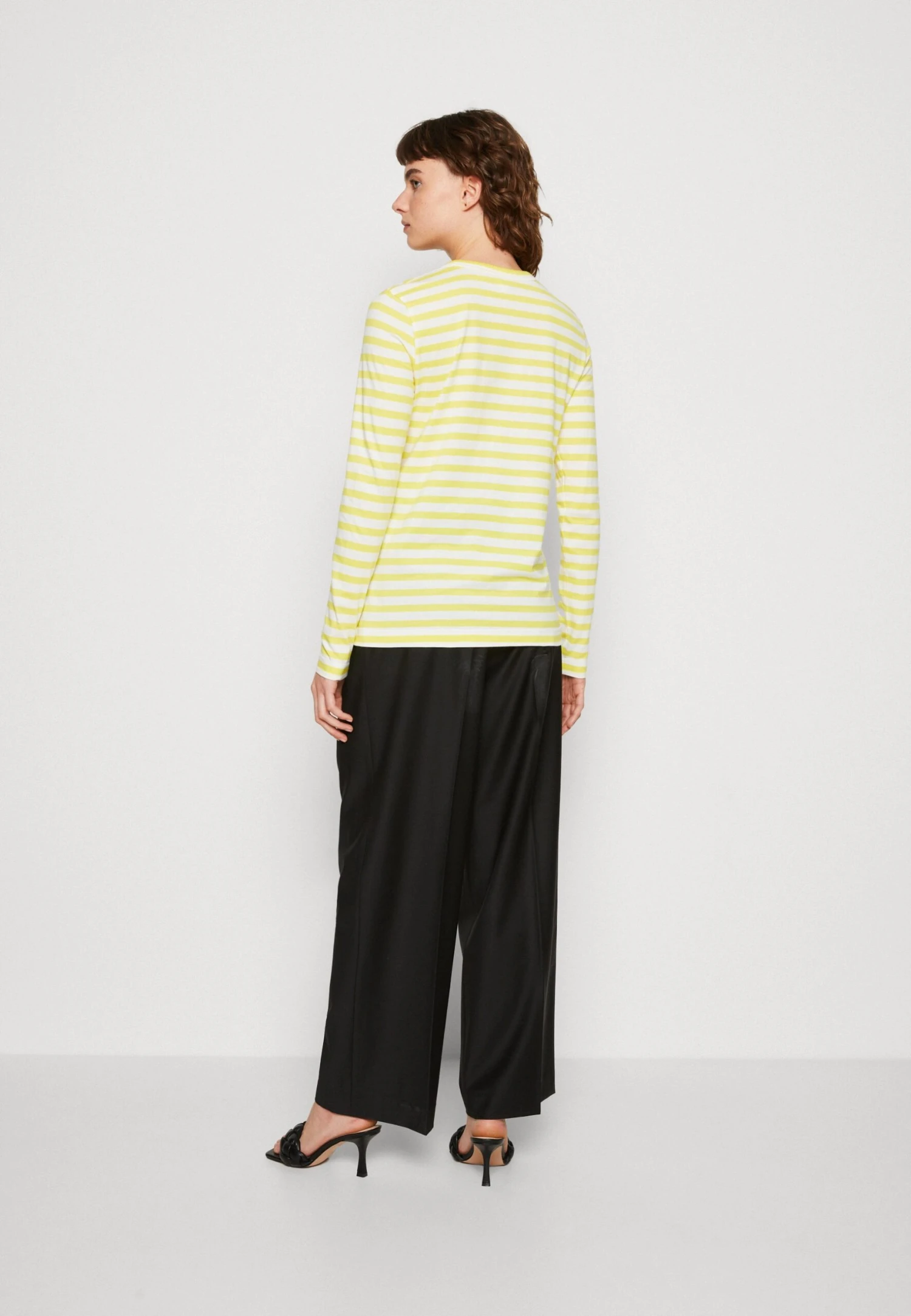 ARKET Long Sleeved Top - Long Sleeved Top 3 ARKET Long Sleeved Top - Long Sleeved Top - Image 3