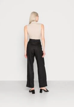 ARKET Trousers - Trousers -Arket d24f1c0079084aada9653ca5bf087c59