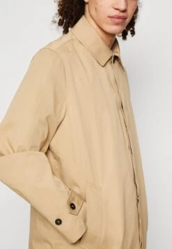 ARKET Short Coat - Beige 11 ARKET Short Coat - Beige -Arket d355879c80544a08bfdae14e7cf31f93