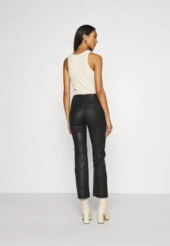 ARKET Leather Trousers - Black -Arket d47b49a93698496eb5678daad457b40d