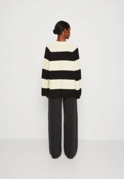 ARKET Jumper - Black -Arket dfe642dbb573409a931e562fc969755b