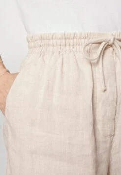 ARKET Shorts - Natural 12 ARKET Shorts - Natural -Arket e21ba0133ec948088cc107cb542853f2