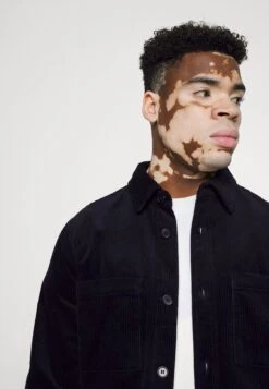 ARKET Light Jacket - Blue 9 ARKET Light Jacket - Blue -Arket e3df9225263d45a9b2a5f0e1a297f8f3